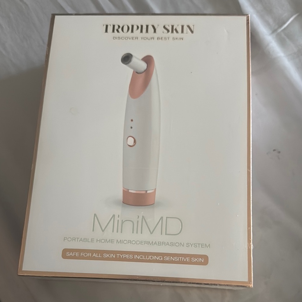 MiniMD Microdermabrasion System - White and Pink